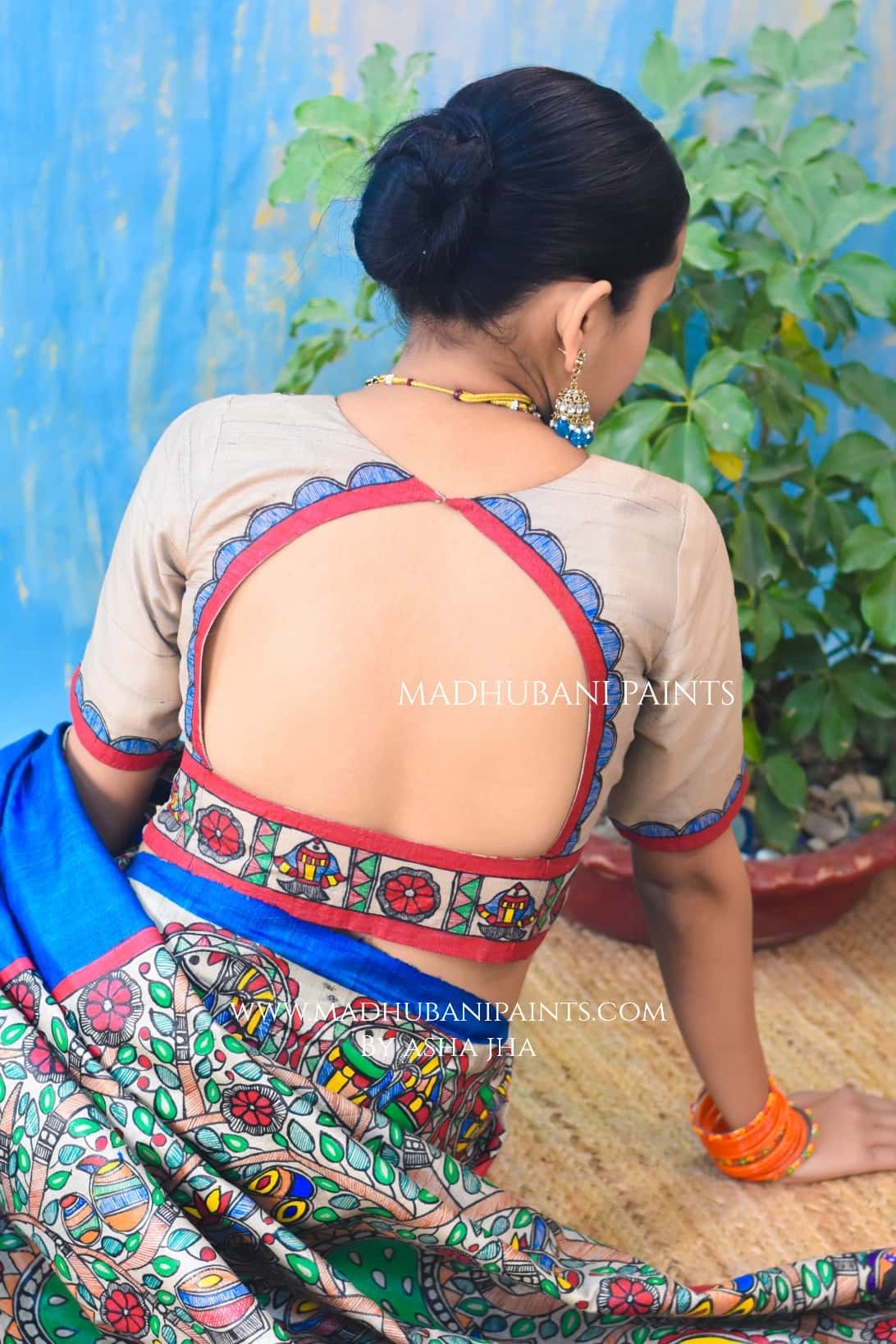 'VRINDAVAN KI RADHA' Tussar Silk Saree Blouse Set — image 7 of 8