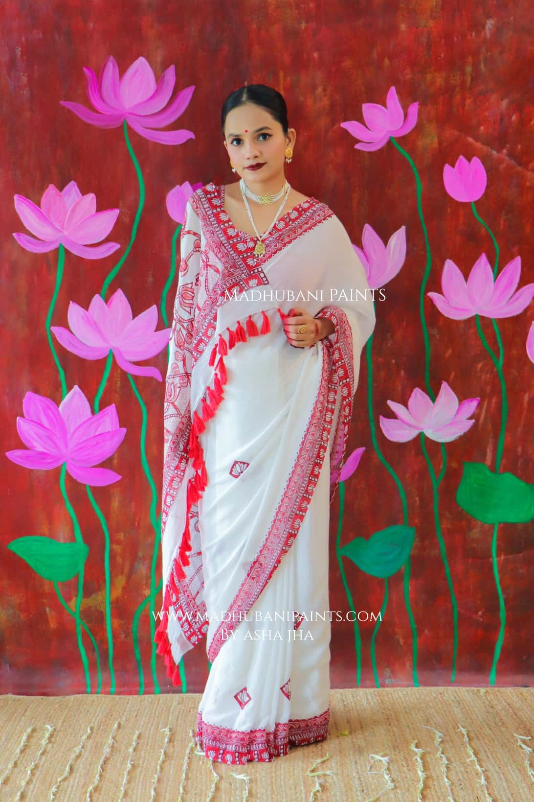 'KAMALATMIKA' Handpainted Madhubani Georgette Saree Blouse Set — image 3 of 11