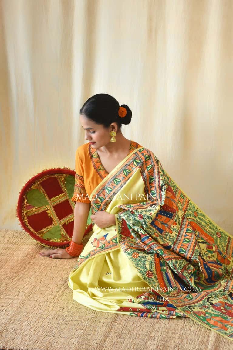 'SHAADI VIDDHI' Handpainted Madhubani Bishnupuri Silk Saree Blouse Set — image 9 of 12