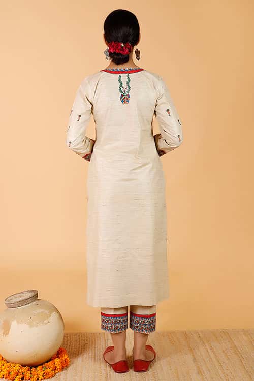 'Tilkor Kamal' Handpainted Madhubani Cotton Kurta — image 9 of 10