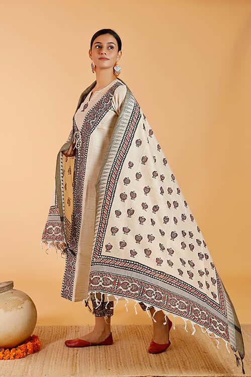 'Laal Surmai' Handpainted Madhubani Cotton Dupatta — image 2 of 2