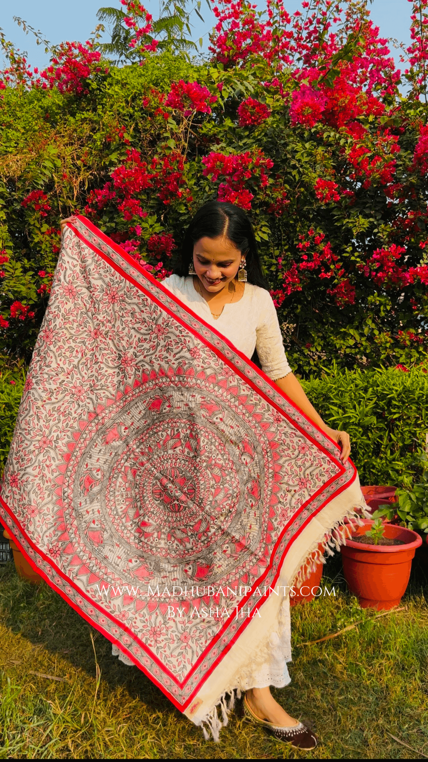 'PRAKRITIK SANGEET' Handpainted Madhubani Tussar Silk Dupatta — image 4 of 6