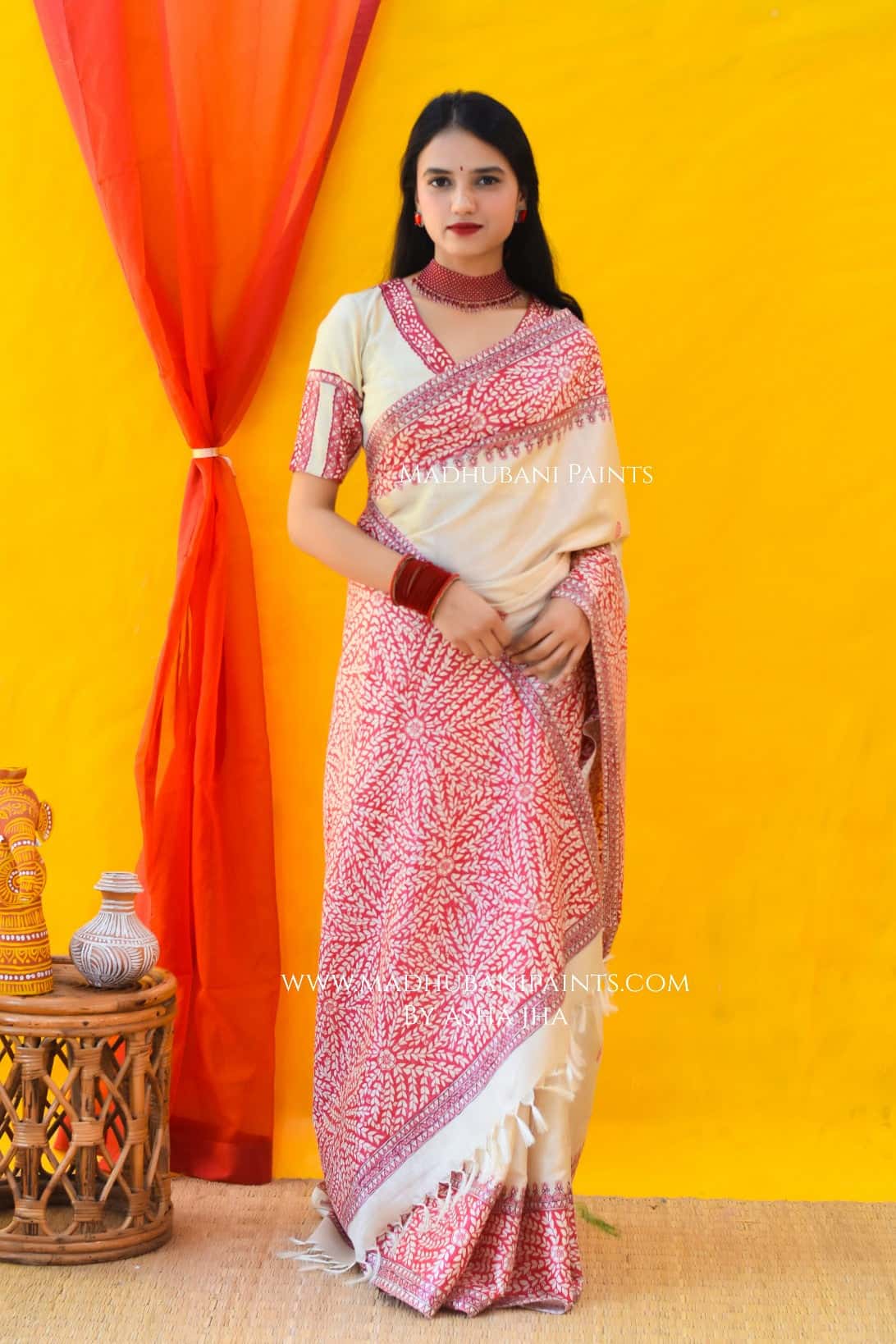 Laal Patta Handpainted Tussar Silk Saree — image 4 of 5
