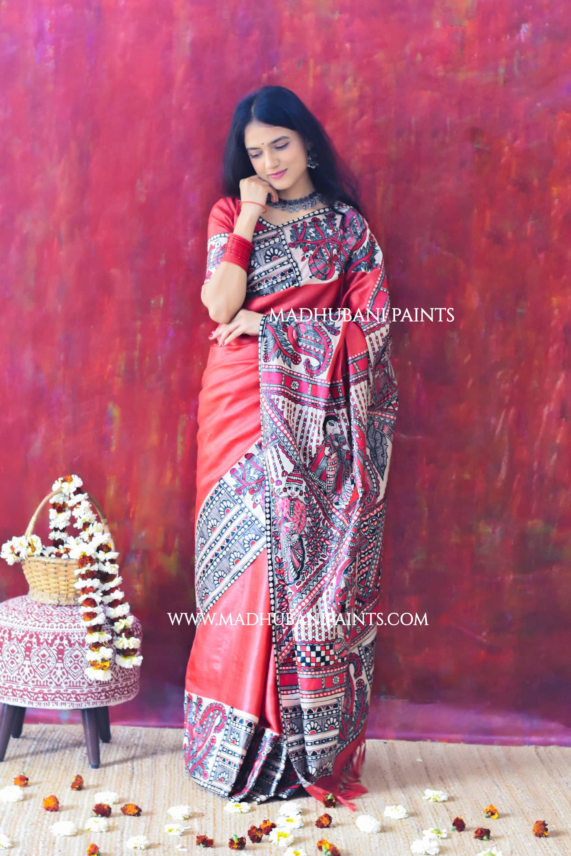RED BENGALI WEDDING Hand-painted Madhubani Tussar Silk Saree — image 7 of 8