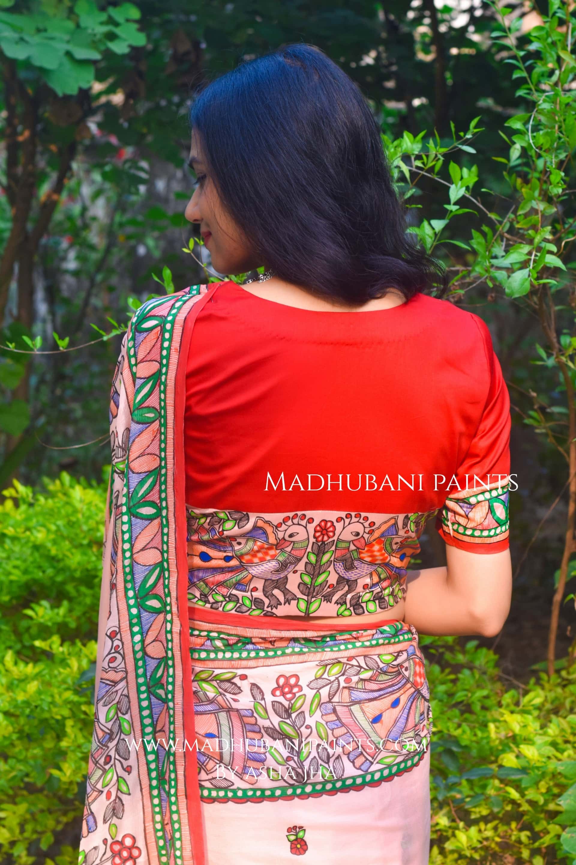 Gulabi Mor Hand-painted Madhubani Chiffon Saree Blouse Set — image 4 of 11