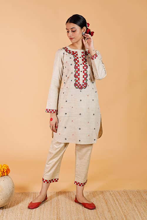 Handpainted Madhubani 'Suryakamal' Cotton Kurta — image 3 of 7