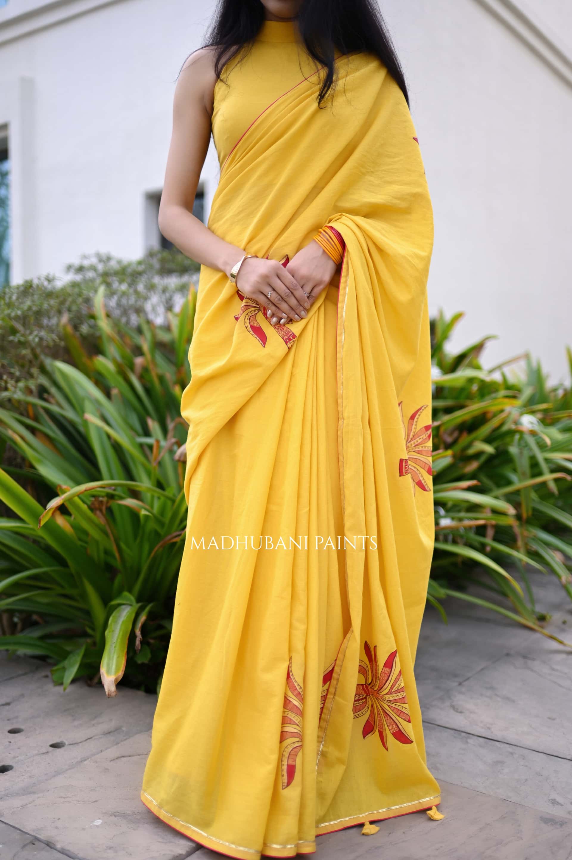 BANANA GLOW SAREE — image 8 of 10