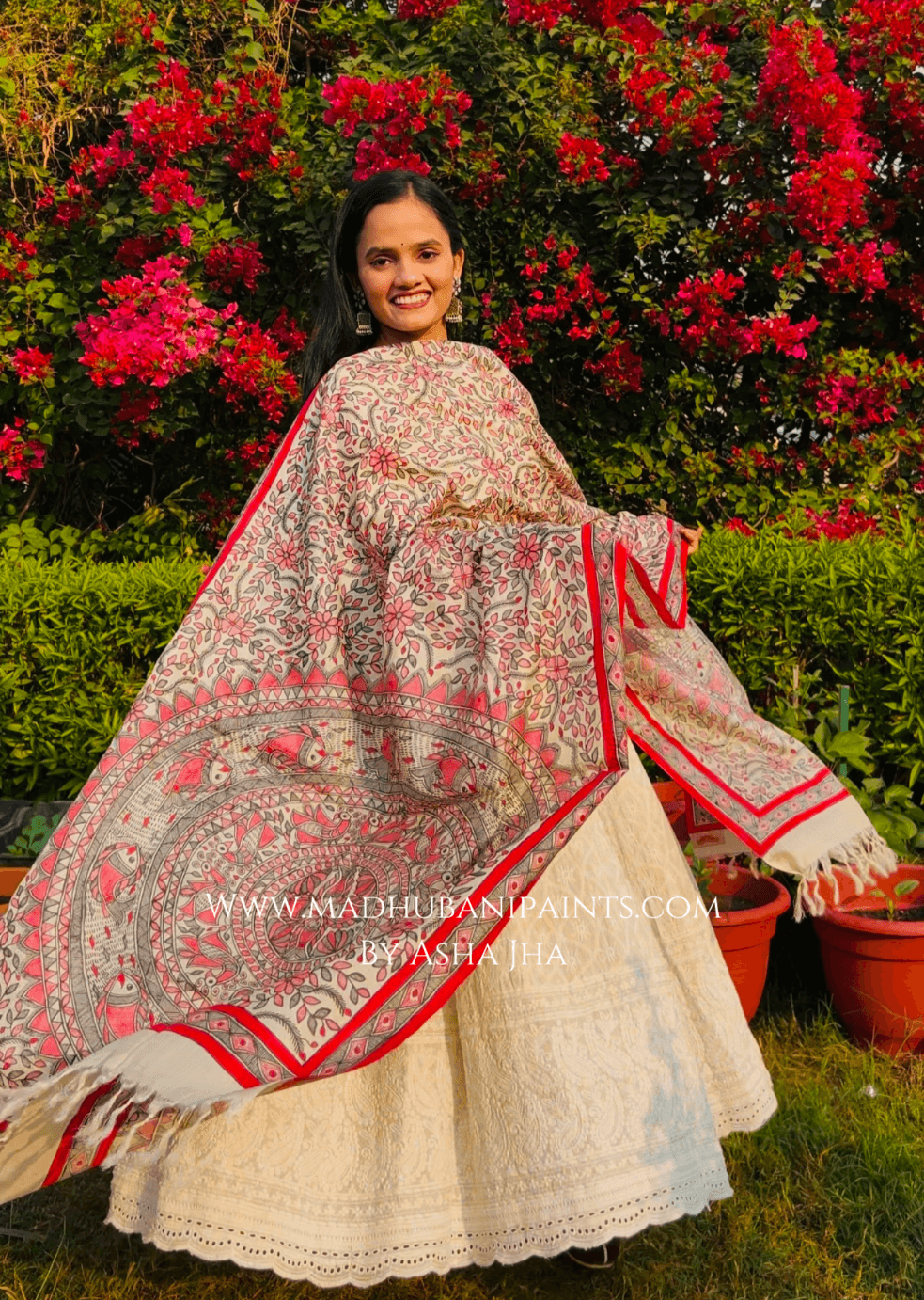 'PRAKRITIK SANGEET' Handpainted Madhubani Tussar Silk Dupatta — image 6 of 6