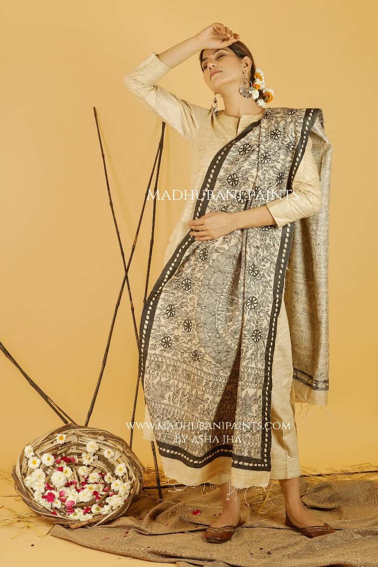 Mithila Prakriti Full Handpainted Madhubani Duppatta — image 2 of 4