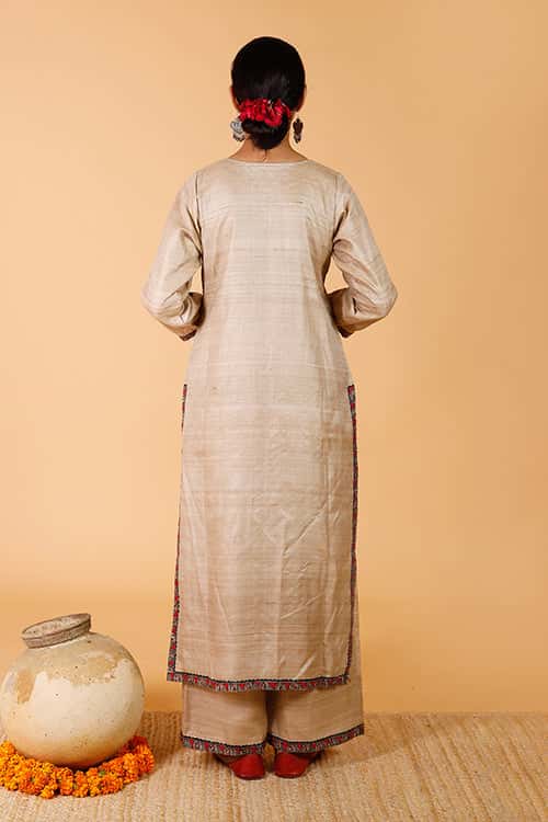 'Surmai & The Lotus' Handpainted Madhubani Tussar Silk Kurta — image 6 of 6