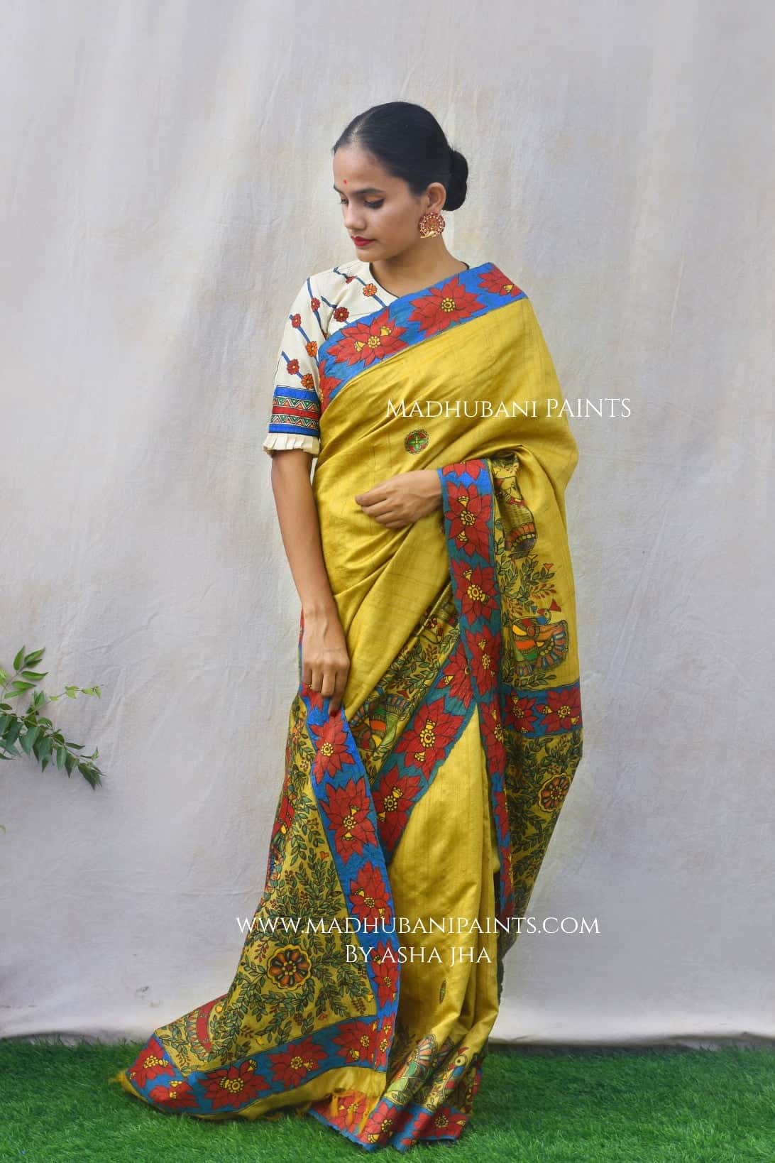 GAJANAND MATSYA' Handpainted Madhubani Tussar Silk Saree — image 3 of 6