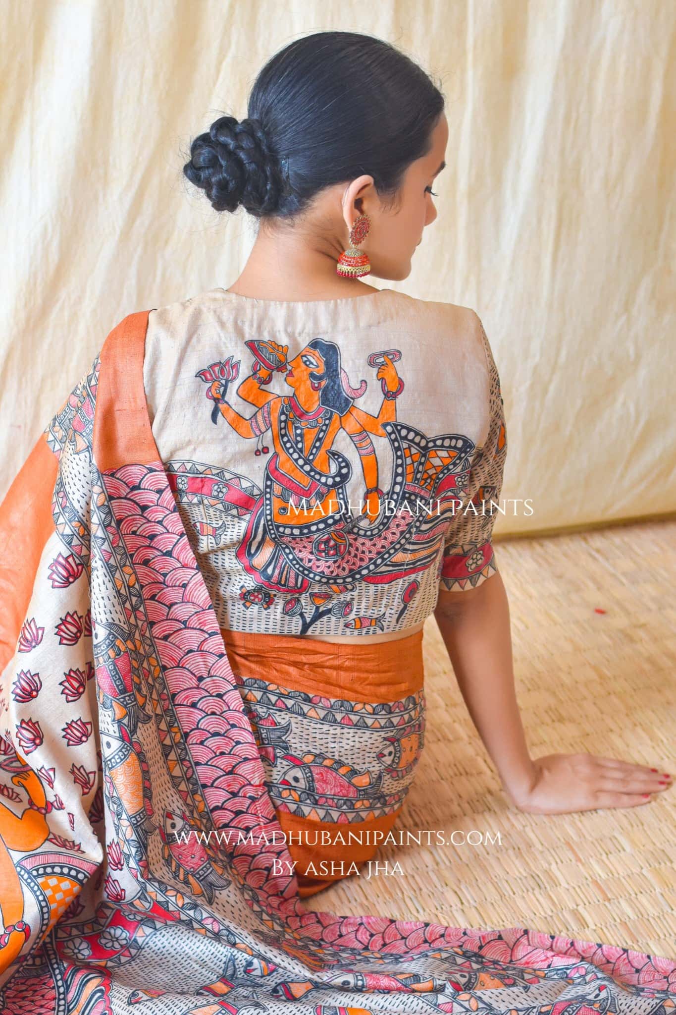 Vishnu Avatar Handpainted Tussar Saree Blouse Set — image 13 of 14
