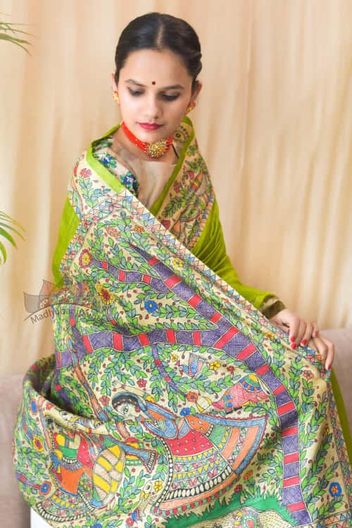 'MANMOHANA RADHA KRISHNA' Handpainted Madhubani Tussar Silk Saree Blouse Set — image 9 of 9