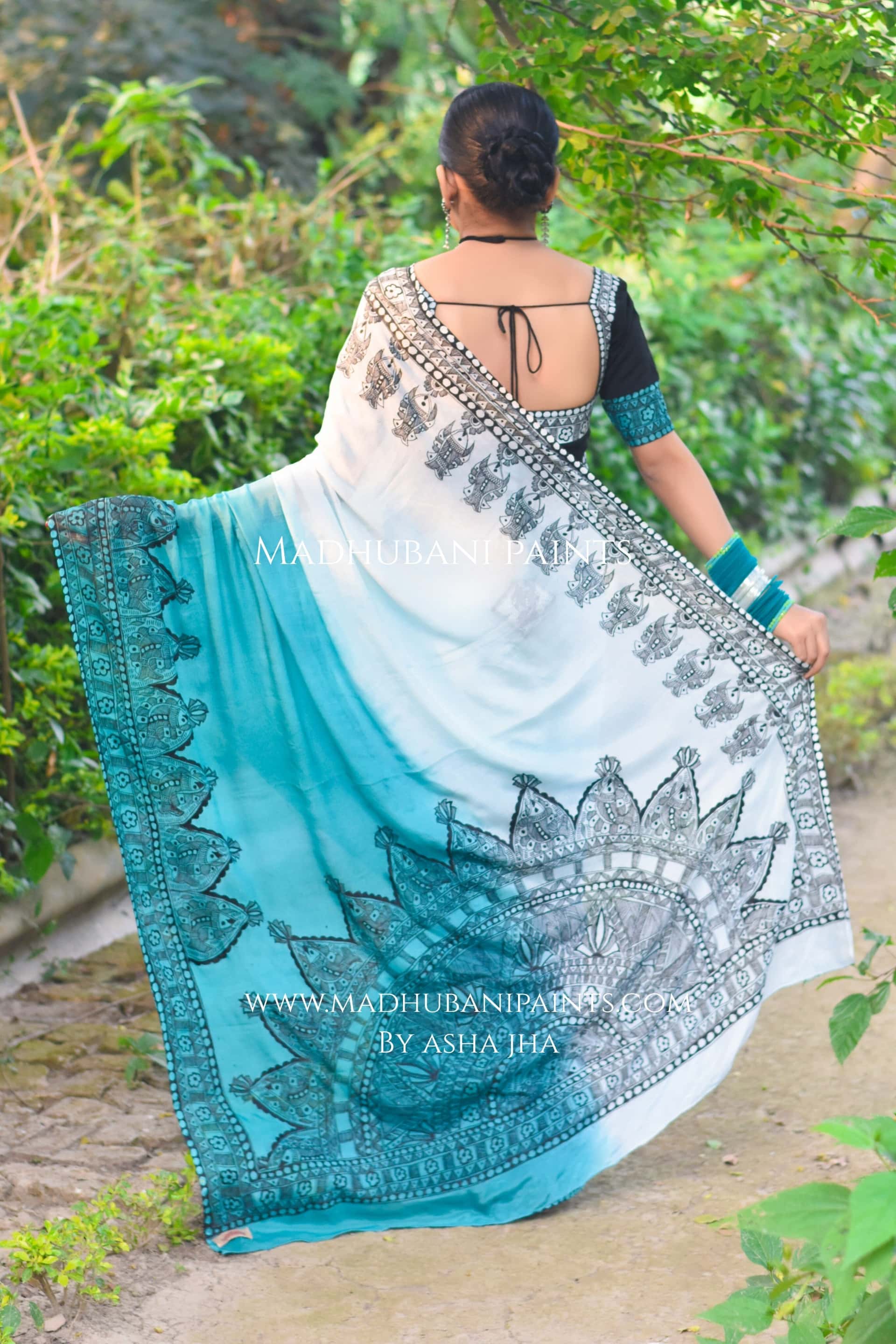 Neel Ujala Hand-painted Madhubani Chiffon Saree Blouse Set — image 5 of 13