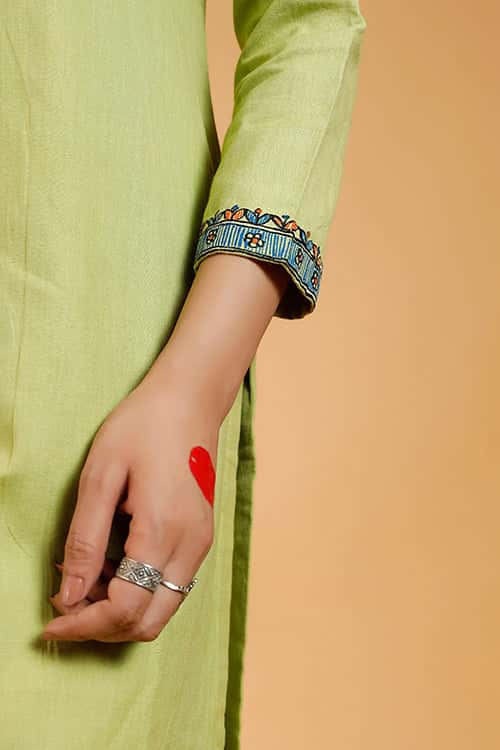 'Mayur Kamal' Handpainted Madhubani Cotton Kurta — image 6 of 6