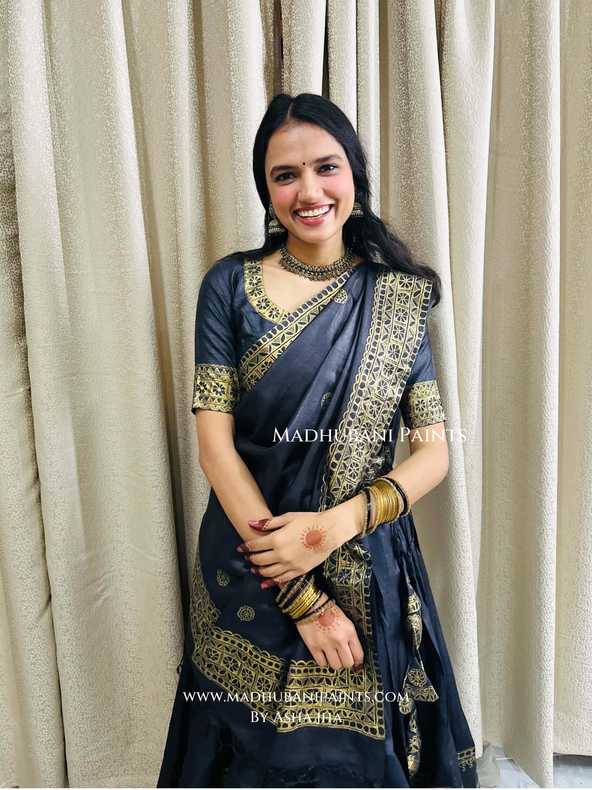 MANOHAR SANGEET Hand-painted Madhubani Lehnga — image 10 of 15