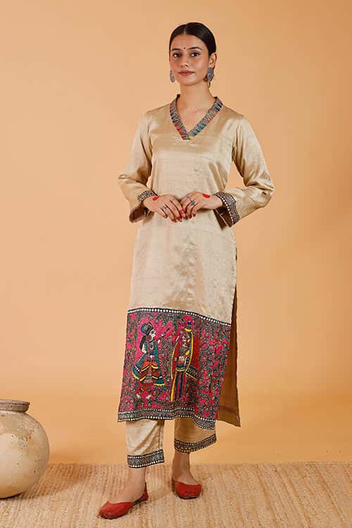 'Radha-Krishna' Handpainted Madhubani Kurta — image 2 of 7